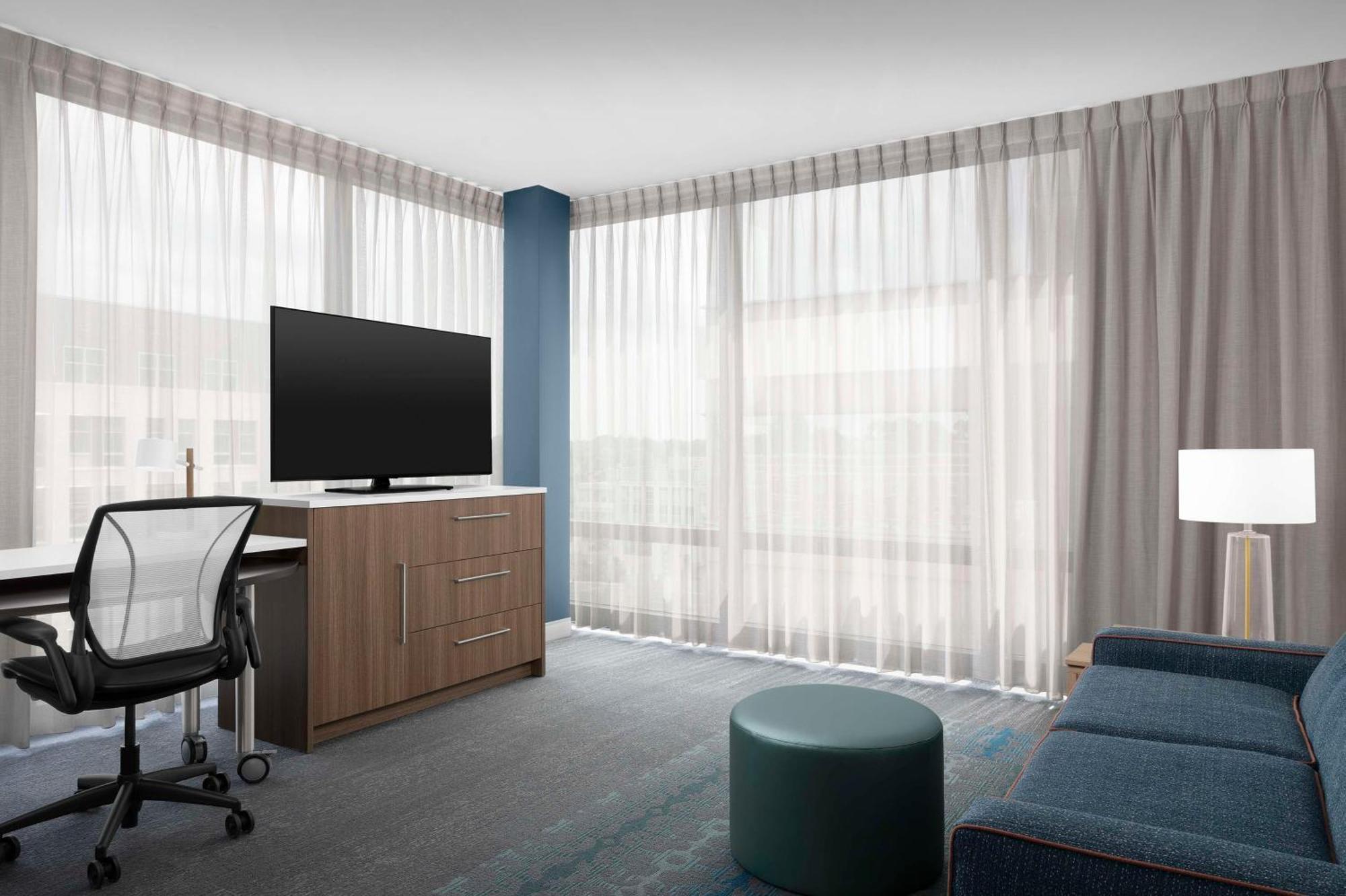 Home2 Suites By Hilton Falls Church Exteriör bild