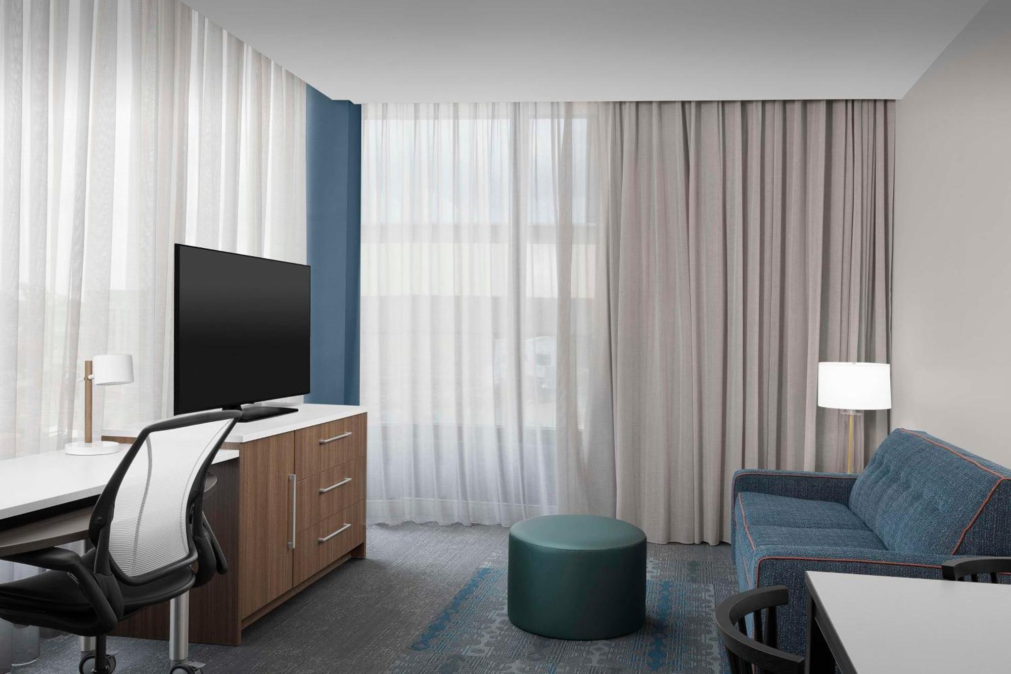 Home2 Suites By Hilton Falls Church Exteriör bild