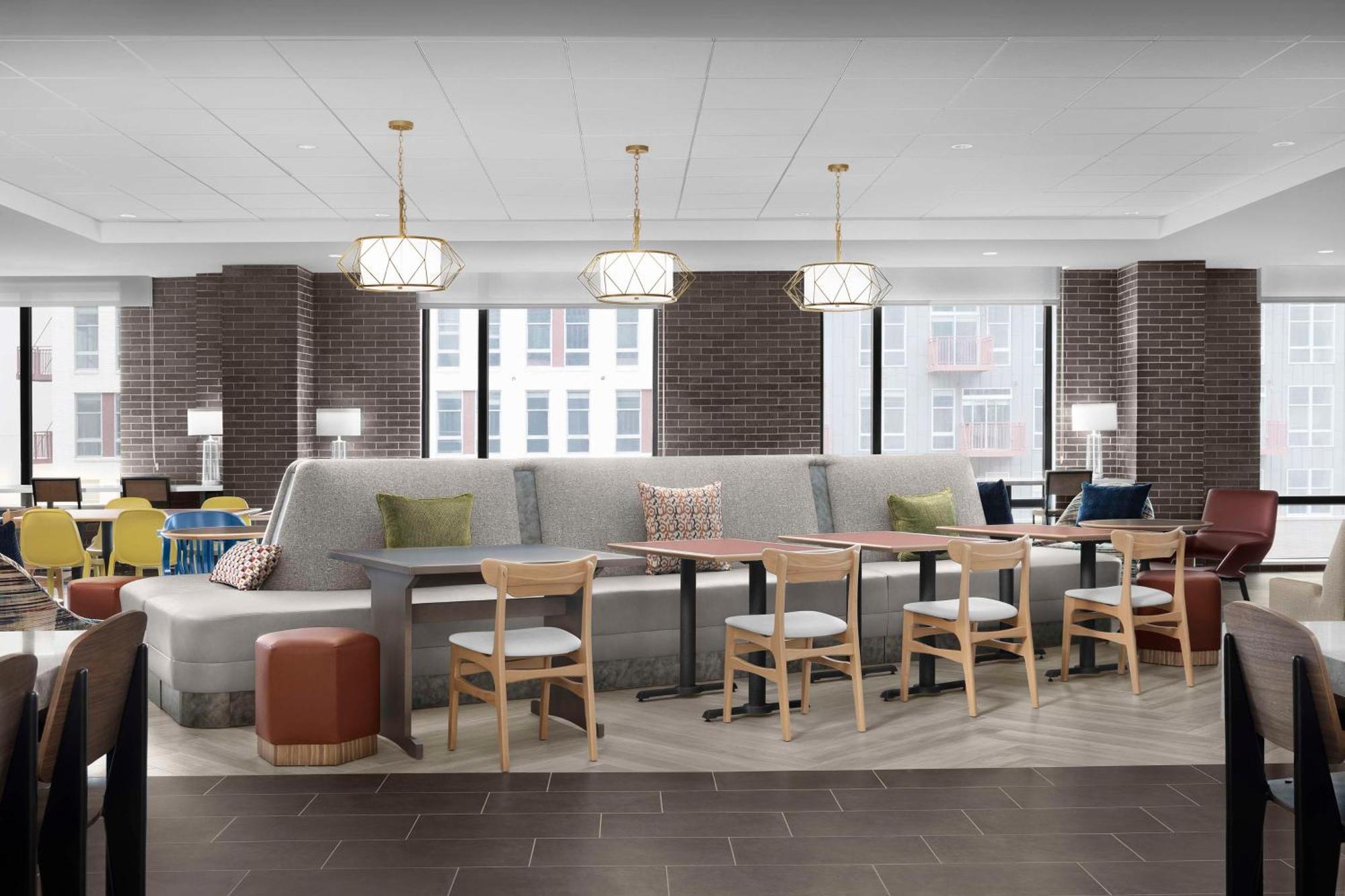 Home2 Suites By Hilton Falls Church Exteriör bild