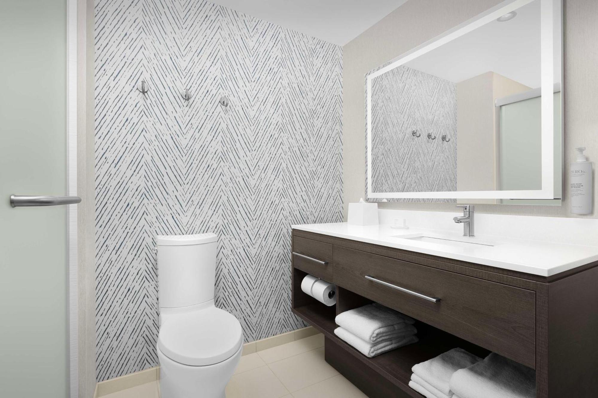 Home2 Suites By Hilton Falls Church Exteriör bild
